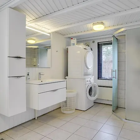 Aimi - 270m From The Sea By Interhome