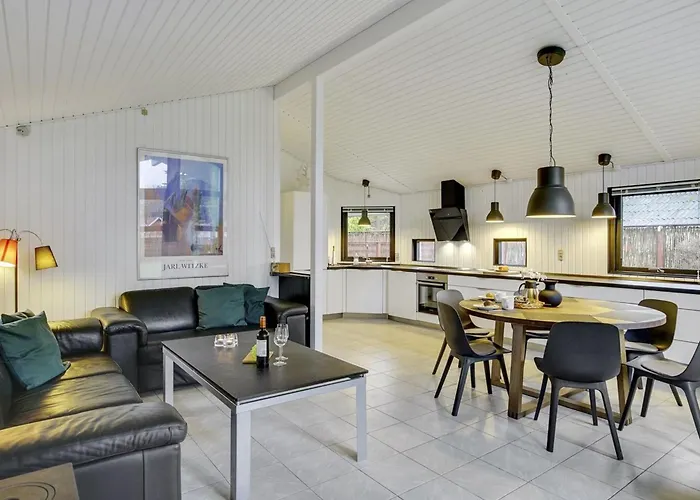 Aimi - 270m From The Sea By Interhome Nyaraló